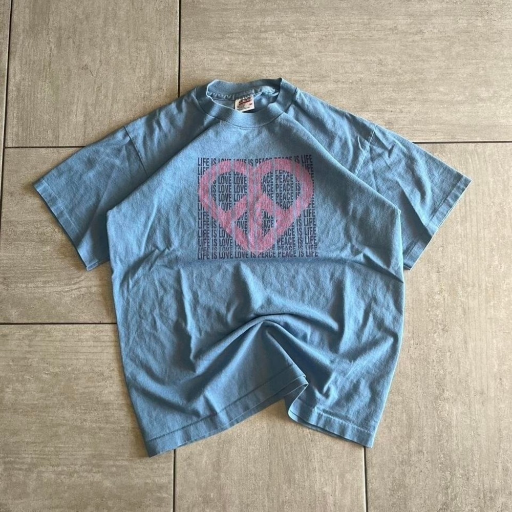 Anvil Vintage Blue Peace Heart Graphic T Shirt 19 x 24.5